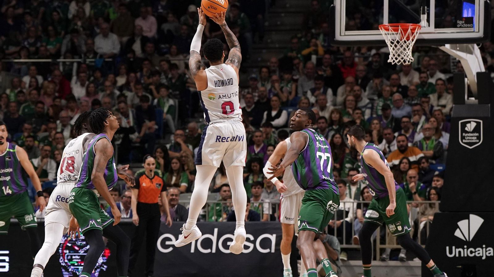 Las fotos del Unicaja-Baskonia