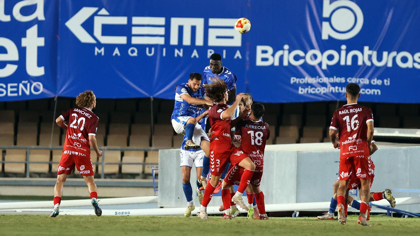 Imágenes del Xerez DFC contra el Atlético Antoniano en Chapín