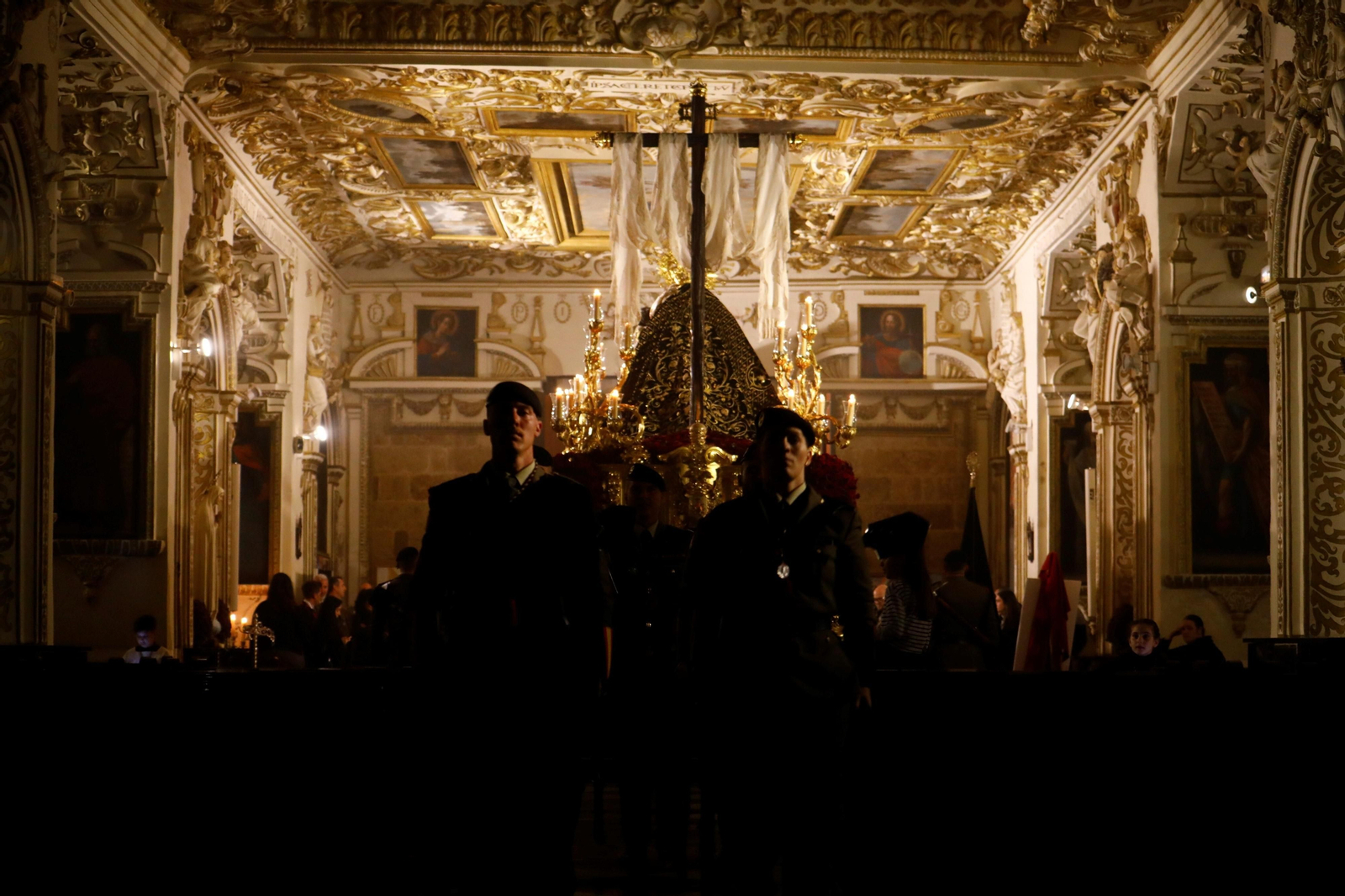 Las mejores imágenes de la hermandad de las Angustias en este Jueves Santo de Córdoba