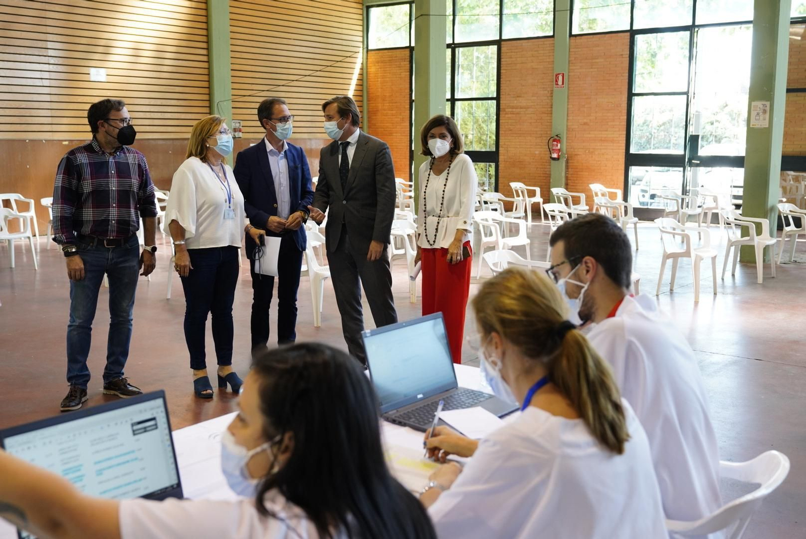 Las autoridades revisan el proceso de vacunación en Pozoblanco. Las autoridades revisan el proceso de vacunación en Pozoblanco.
