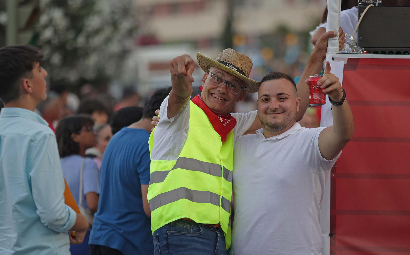 Búscate en las fotos de la cabalgata de la Feria Real de Algeciras 2025