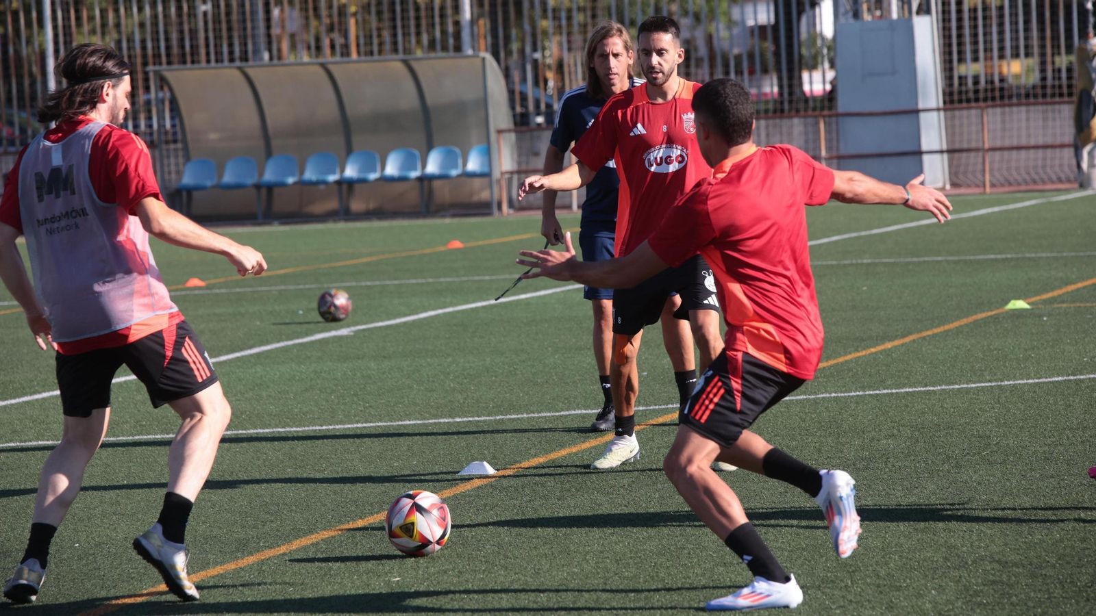 Los xerecistas han tenido ya su primera toma de contacto con el balón.