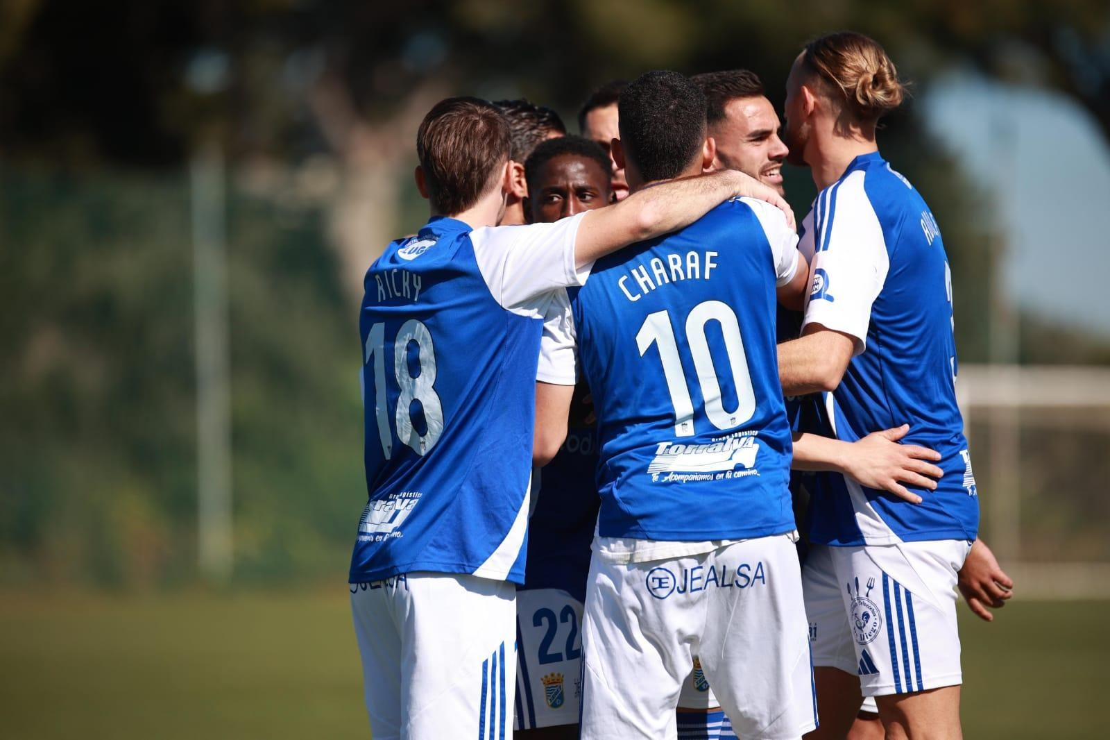 Los azulinos celebran el gol de Nané a los dos minutos de partido. Los azulinos celebran el gol de Nané a los dos minutos de partido.
