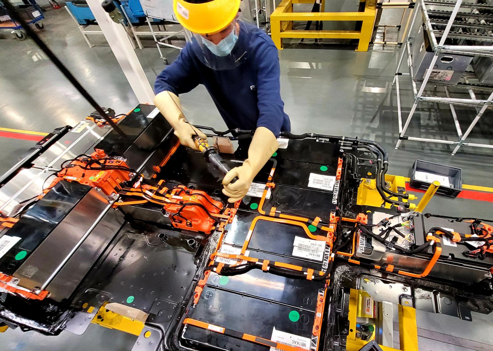Los coches eléctricos más pequeños reducen la necesidad de materiales críticos