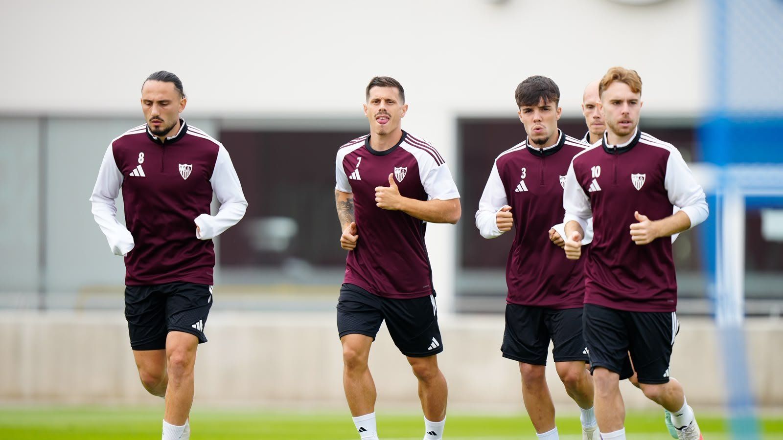 Peque, Kochorashvili, Alfon y Julio Díaz en un entrenamiento del Sevilla.