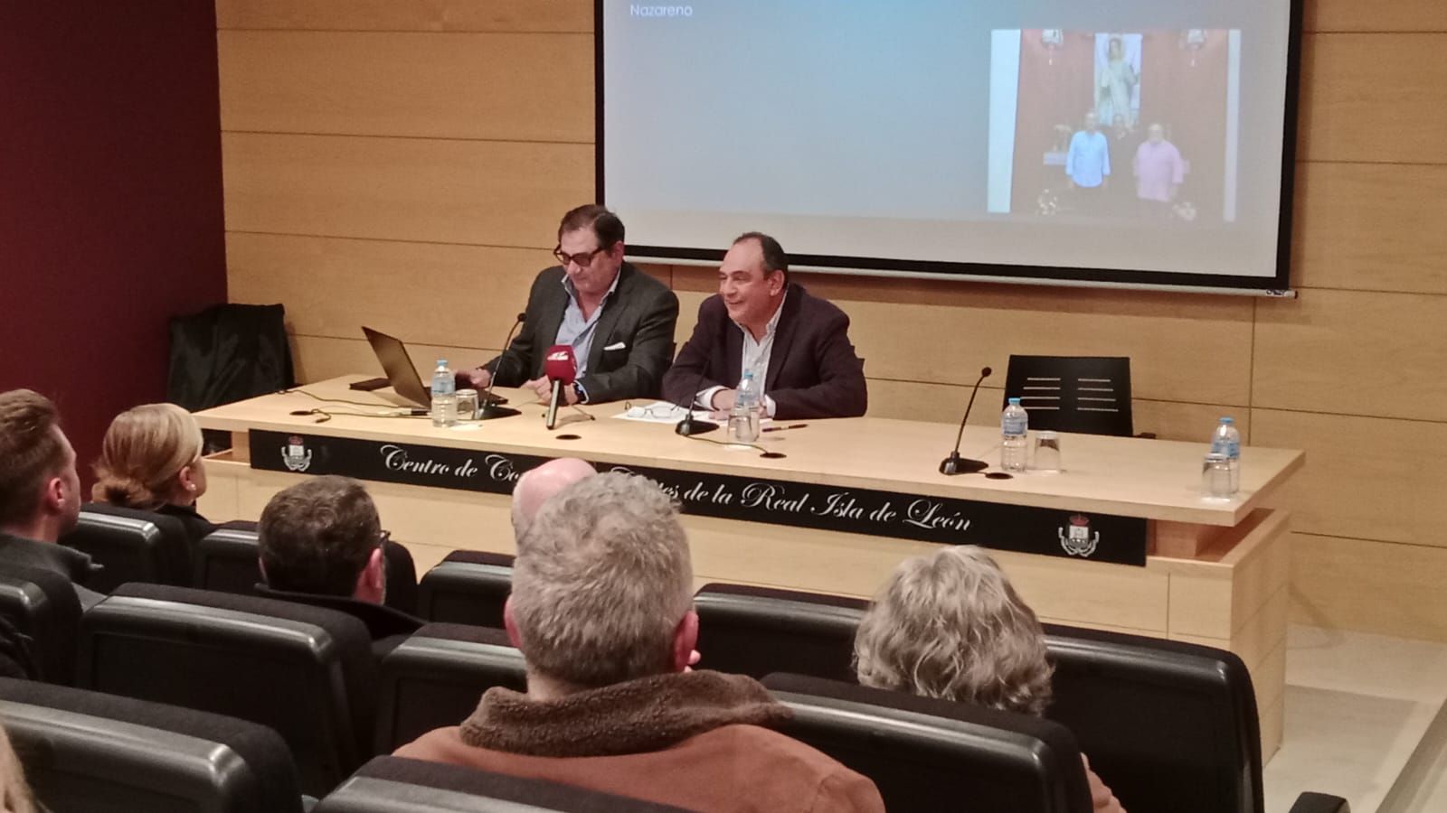 Presentación de 'Sones de Devoción II', del coro San Juan de la Cruz, en San Fernando