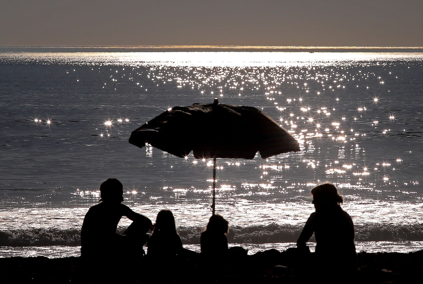 Imágenes que deja la jornada de altas temperaturas en Huelva