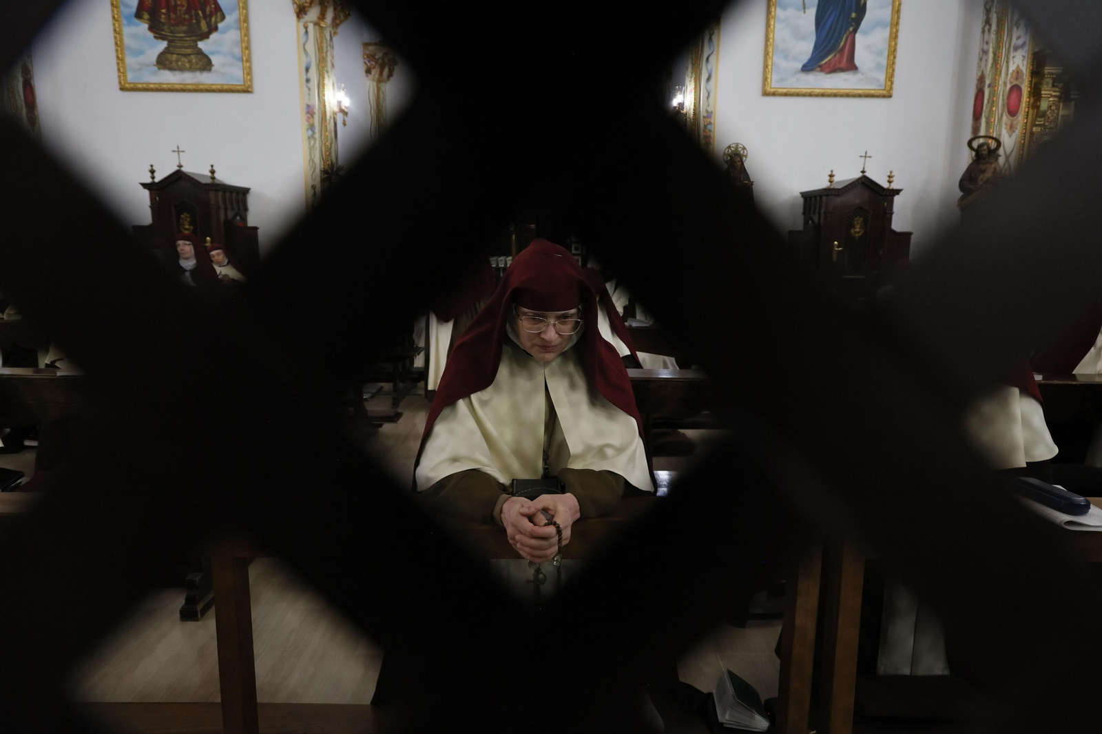 Las imágenes de la visita a la catedral del Palmar de Troya