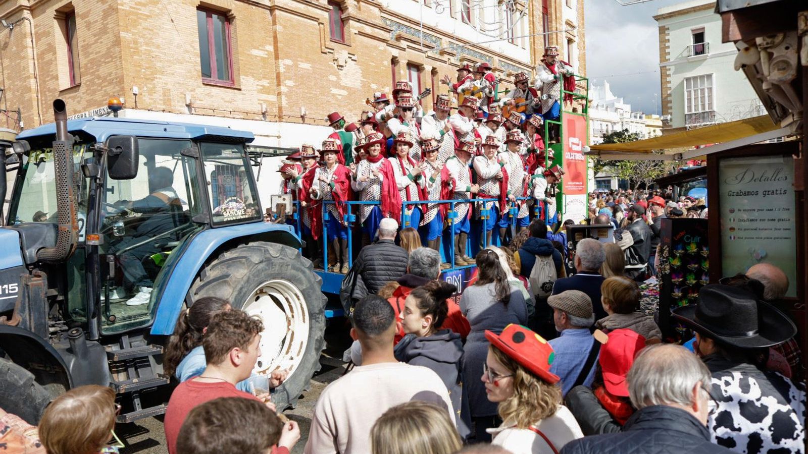 Las mejores imágenes del primer domingo de Carnaval de Cádiz