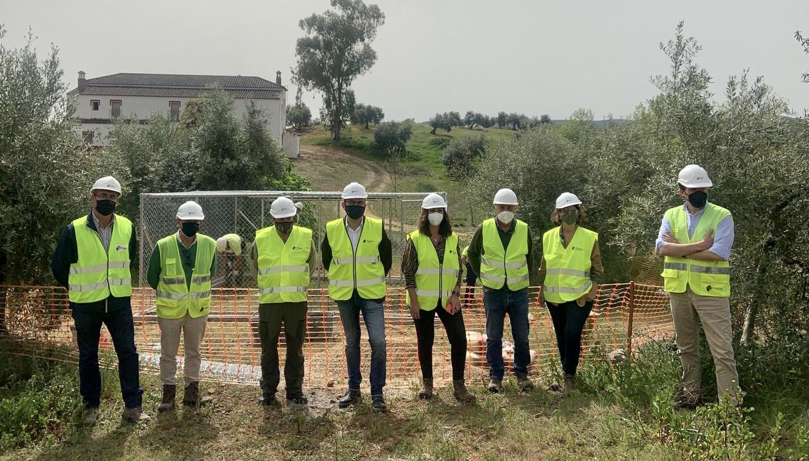 Reparación de 30 gallineros afectados en Córdoba.