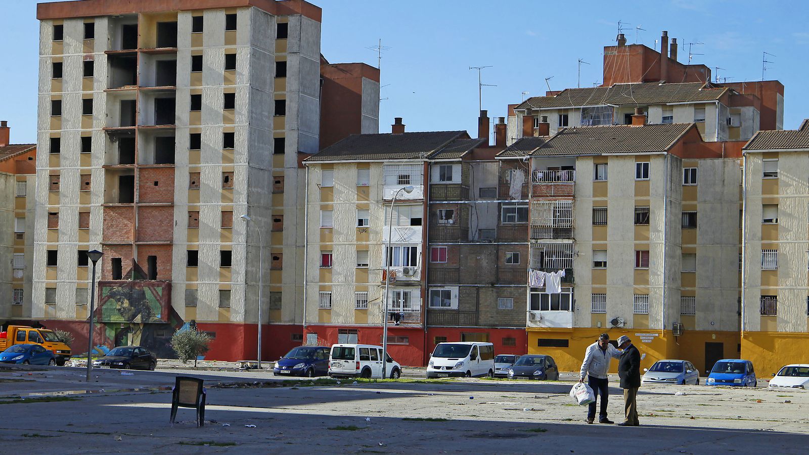 Varios bloques de pisos de Las Tres  Mil  Viviendas , en el Polígono Sur, en una imagen reciente.