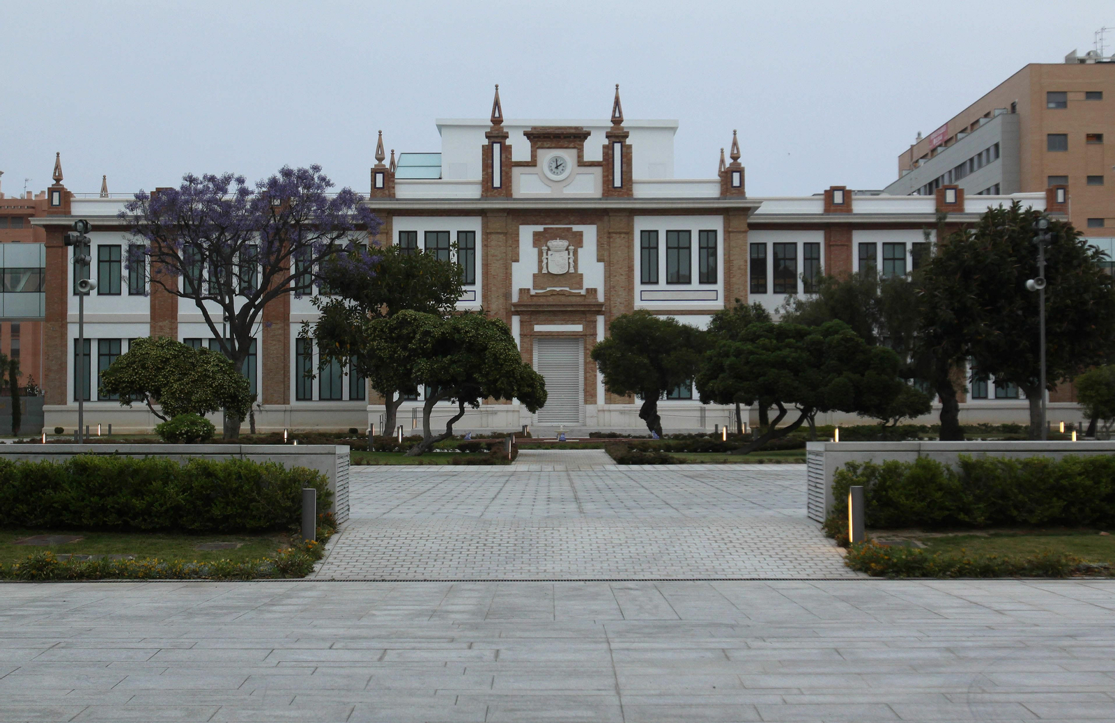 Pabellón de Tabacalera que fue adaptado para acoger el Museo de las Gemas.
