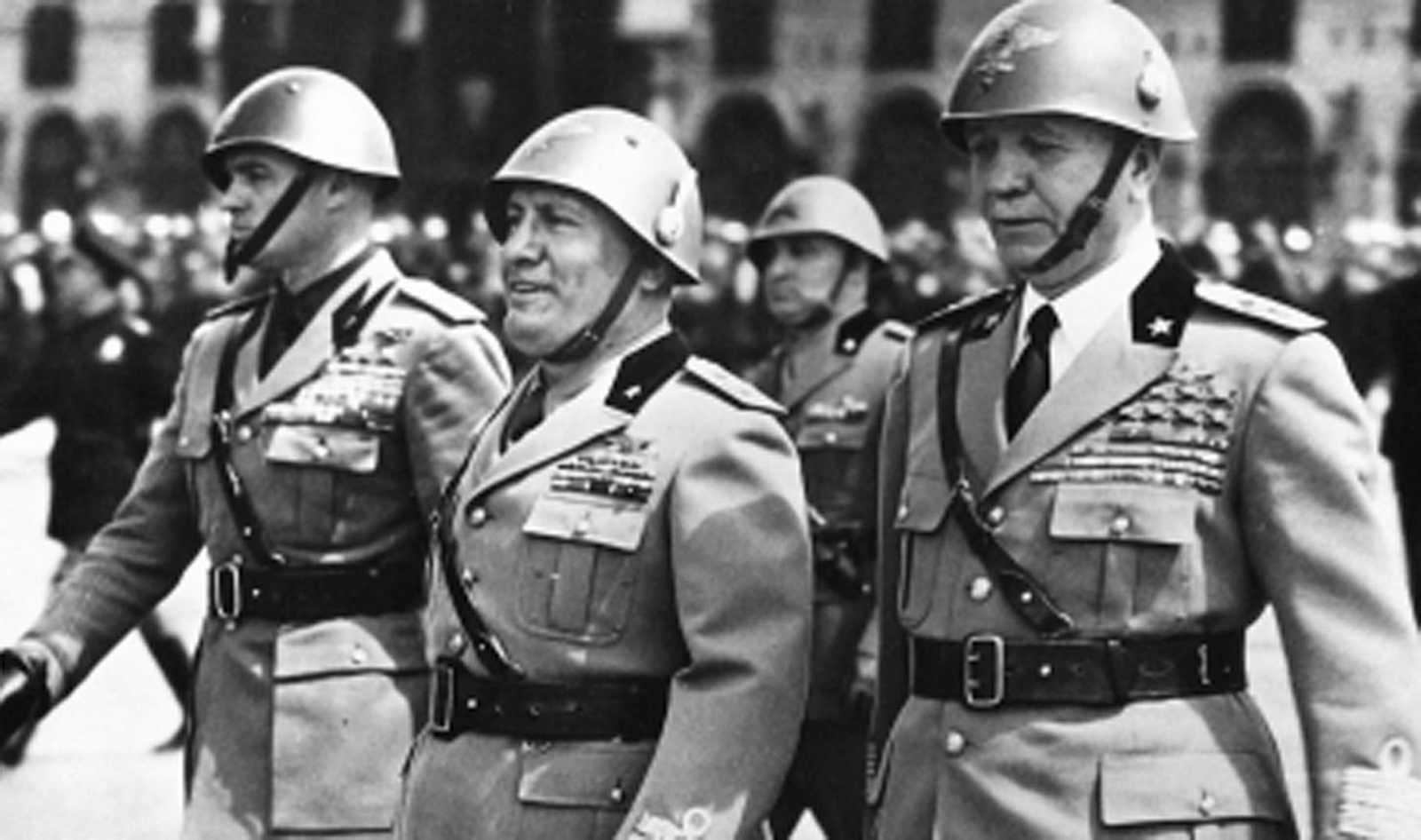 1943 hace 75 añosDimisión de Mussolini. Badoglio nuevo jefe del gobierno