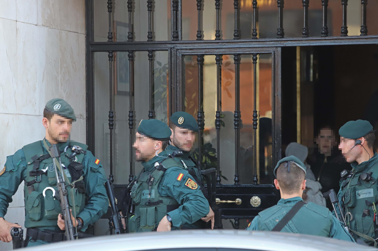 Registro de la Guardia Civil en La Línea dentro de la operación Rizo