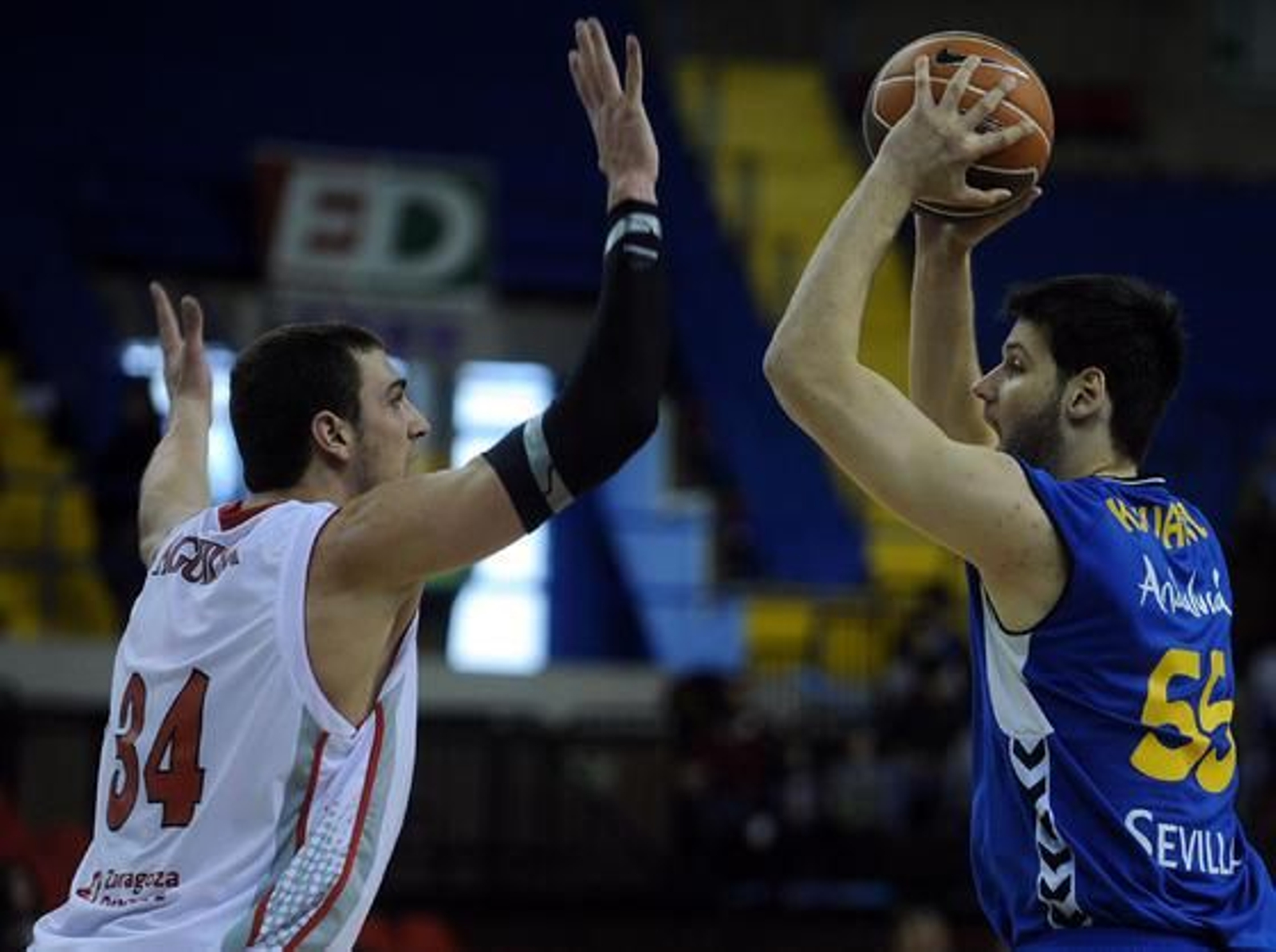 El Cajasol cede en casa ante el CAI Zaragoza (72-86). / Manuel Gómez