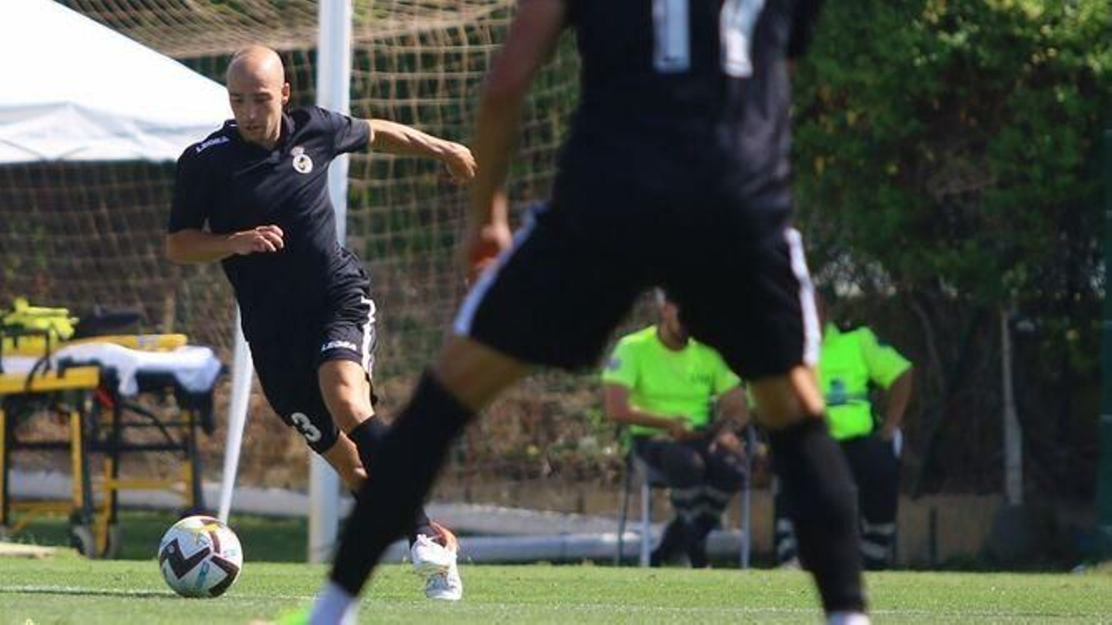 Damjan Gojkov, en un amistoso con la Balona