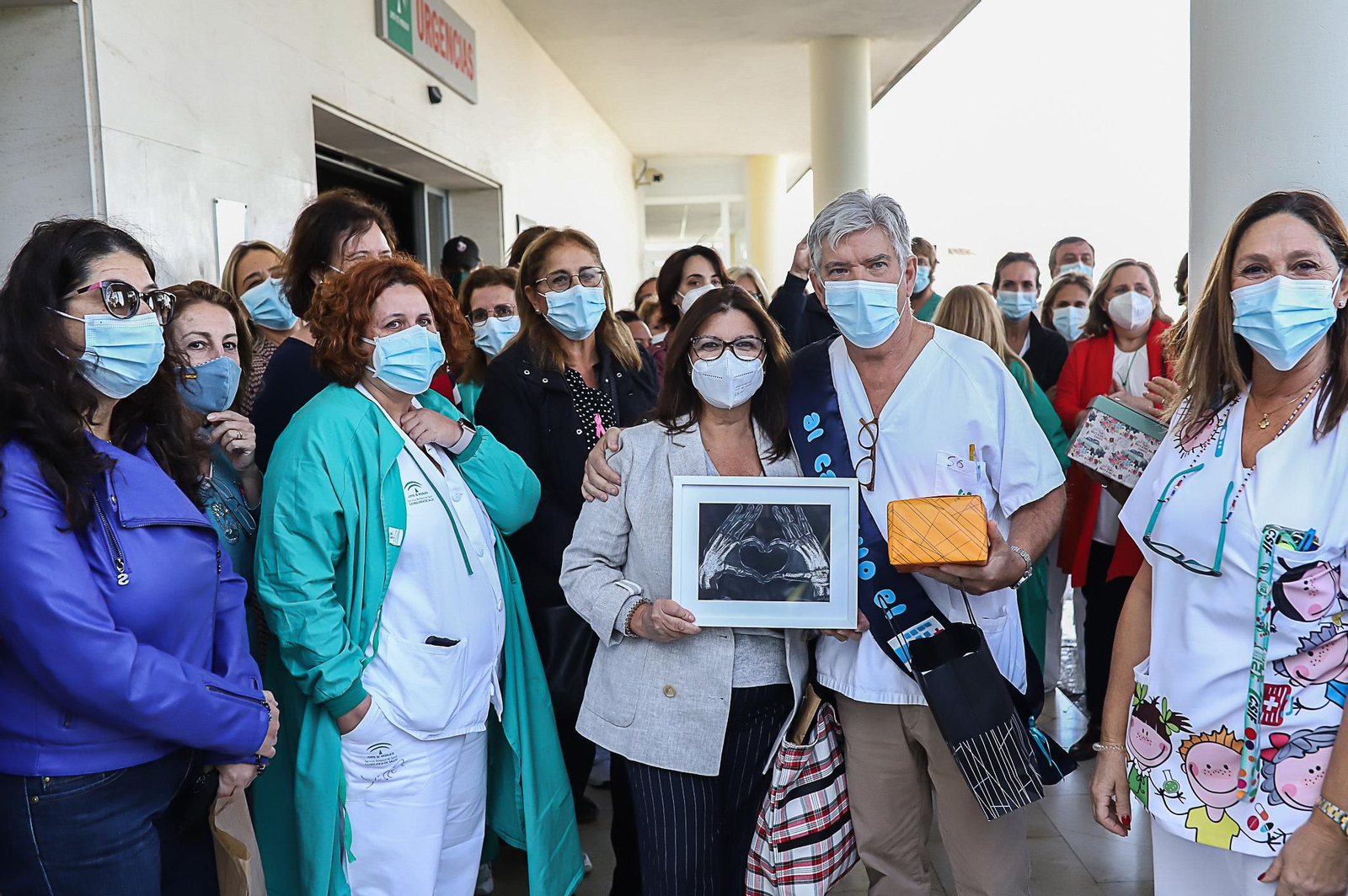 Homenaje al doctor Luis Pérez Bello en el hospital de Jerez