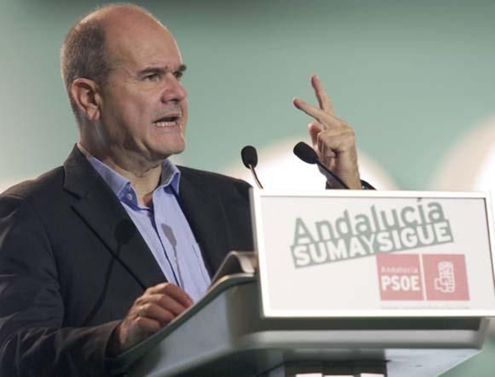 Chaves promete medicamentos gratis para bebés