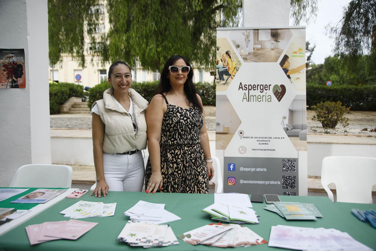 Las imágenes del "Día mundial de la salud mental" en Almería