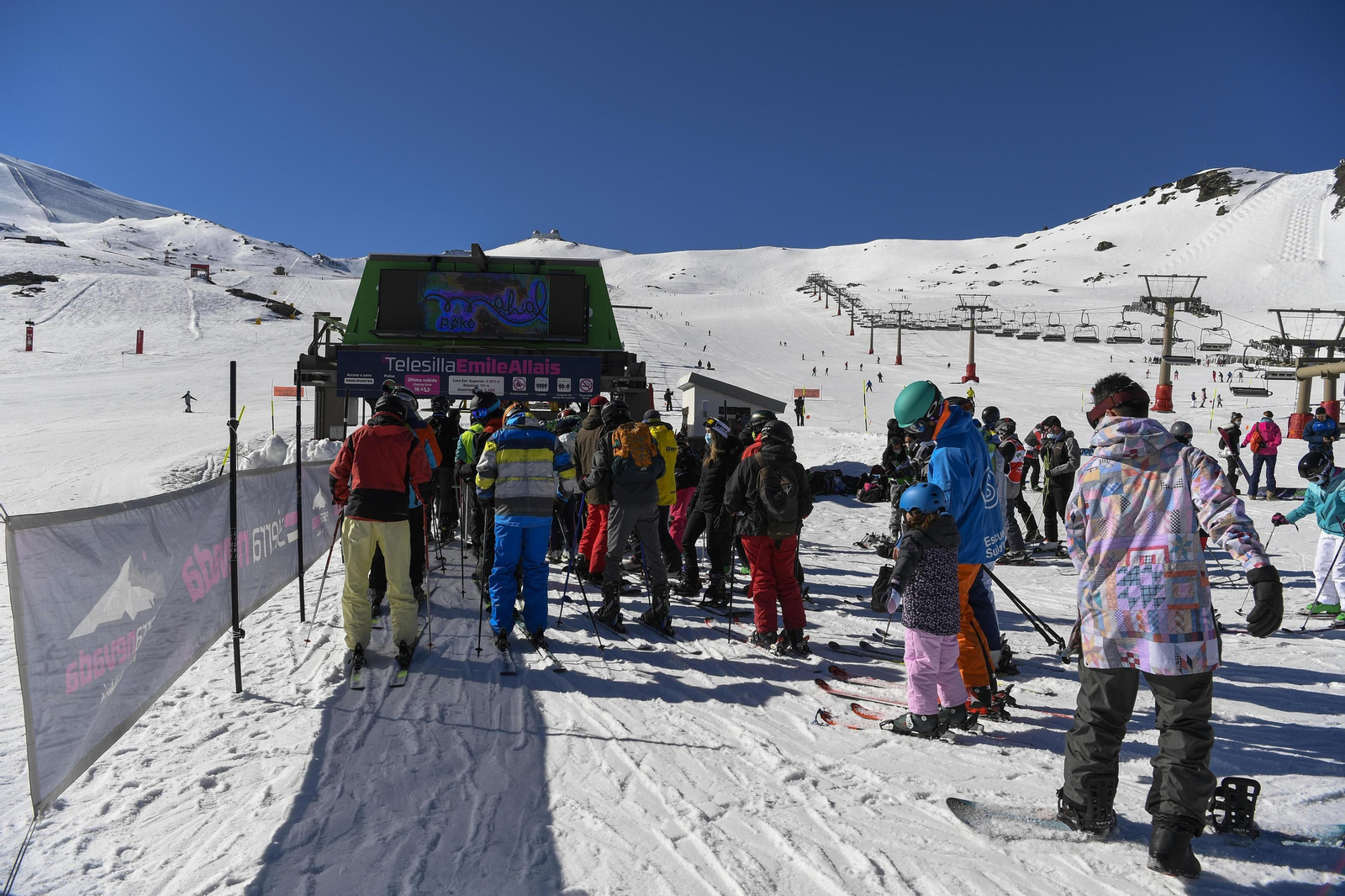 Fotos del último día de esquí en Sierra Nevada