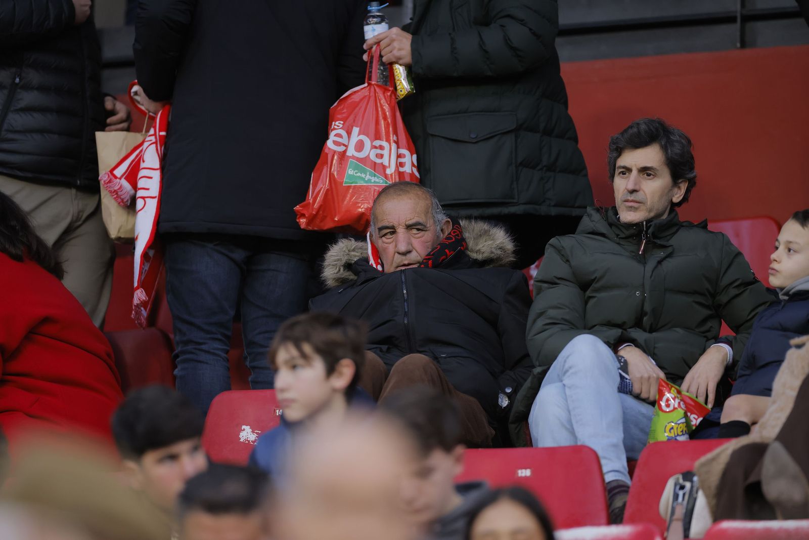 Búscate en las fots del Sevilla fC - Bibao