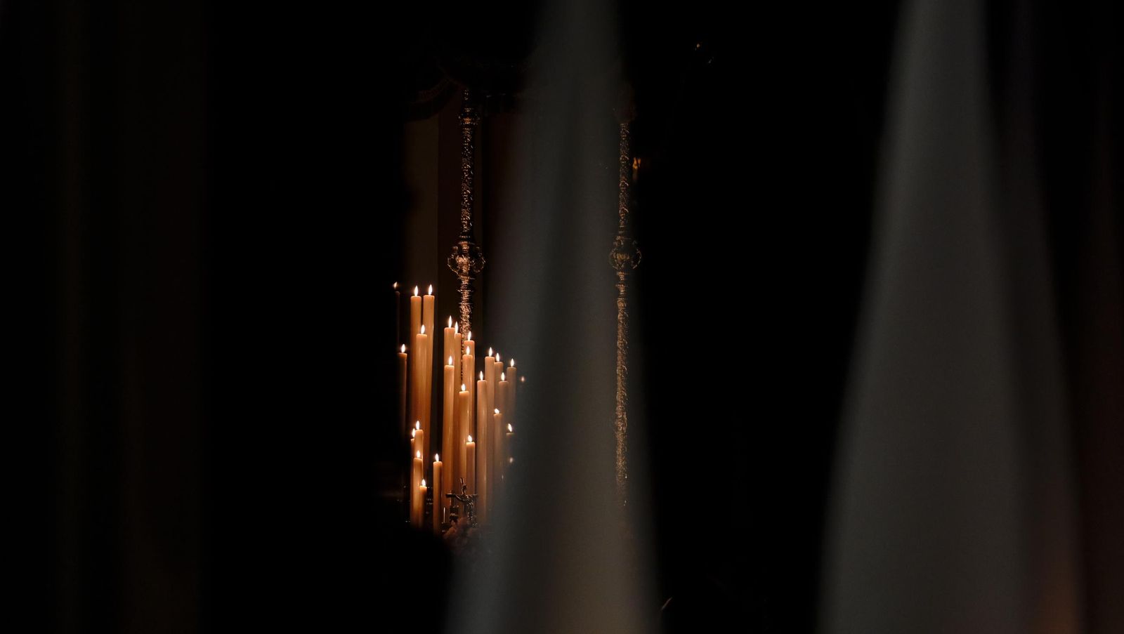 Silencio en la Semana Santa de Almería 2025