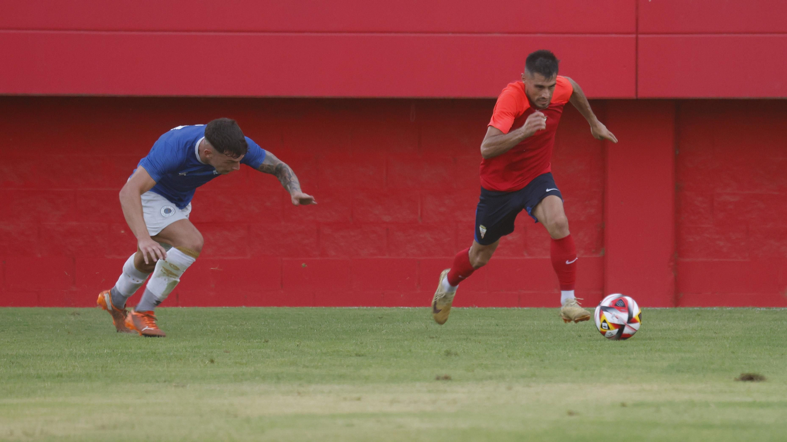 Las fotos del partido entre el Algeciras CF - Vélez CF de pretemporada