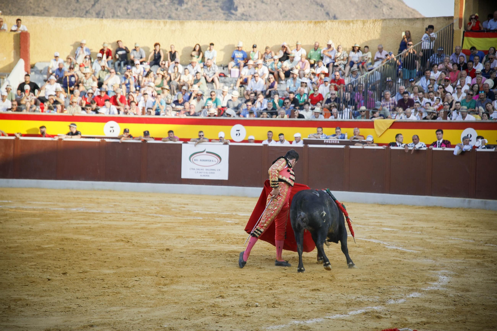 Corrida de toros Berja con un toro indultado, en imágenes