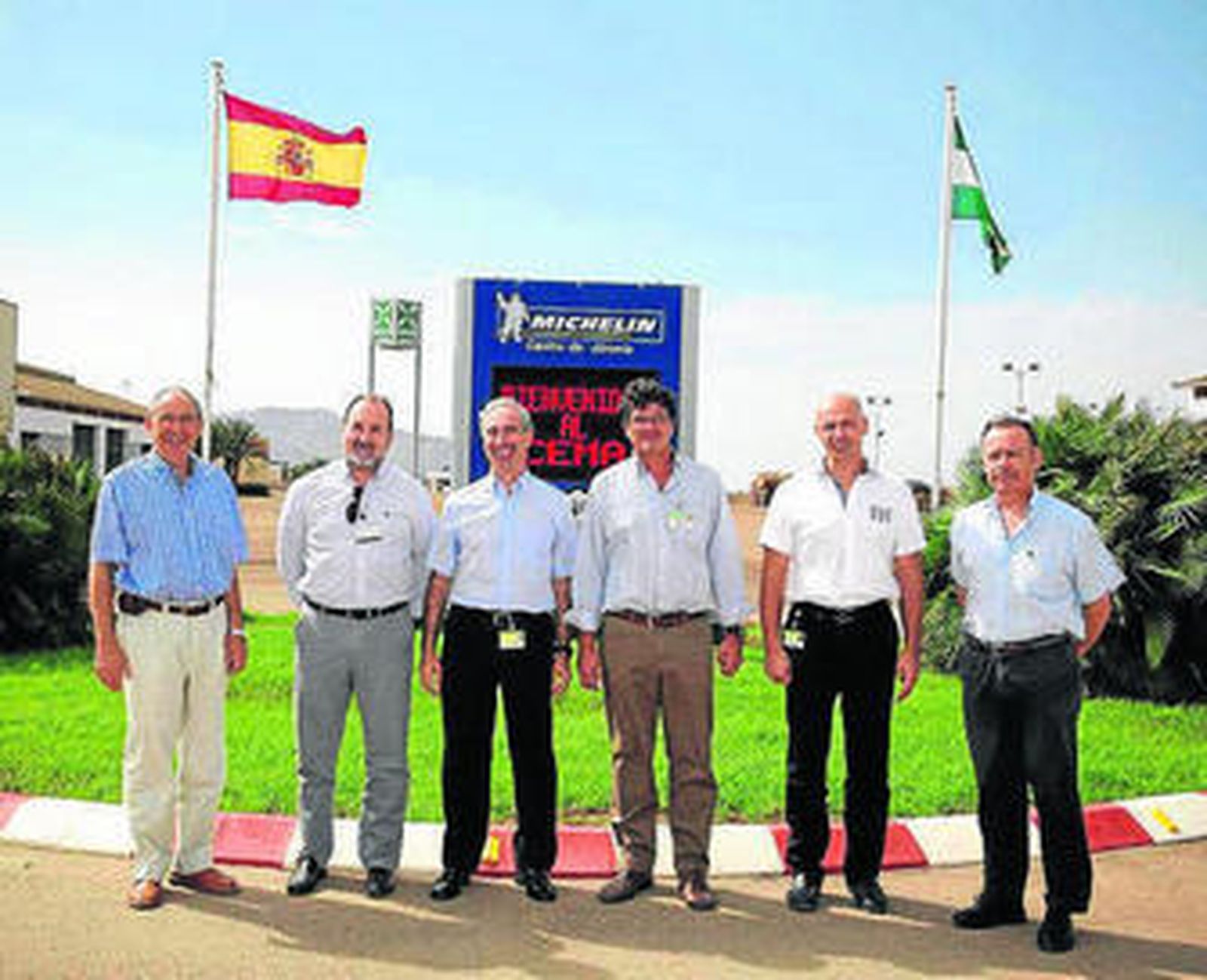 José Manuel Ortíz, José M. Quero y Javier Deleyto, junto a otros miembros.