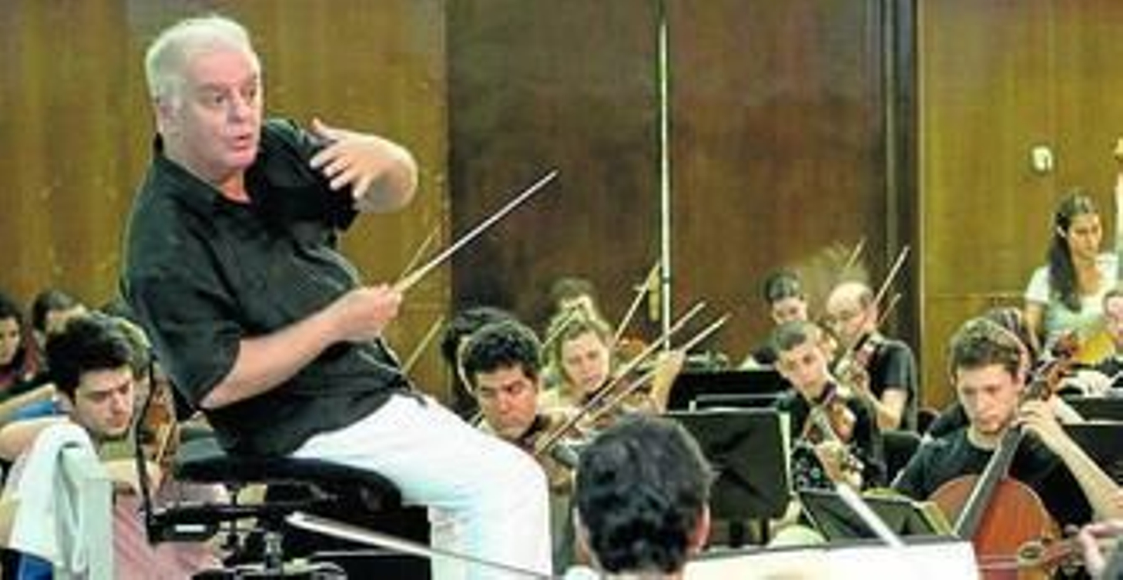 Daniel Barenboim, en un ensayo celebrado en Pilas en 2010.