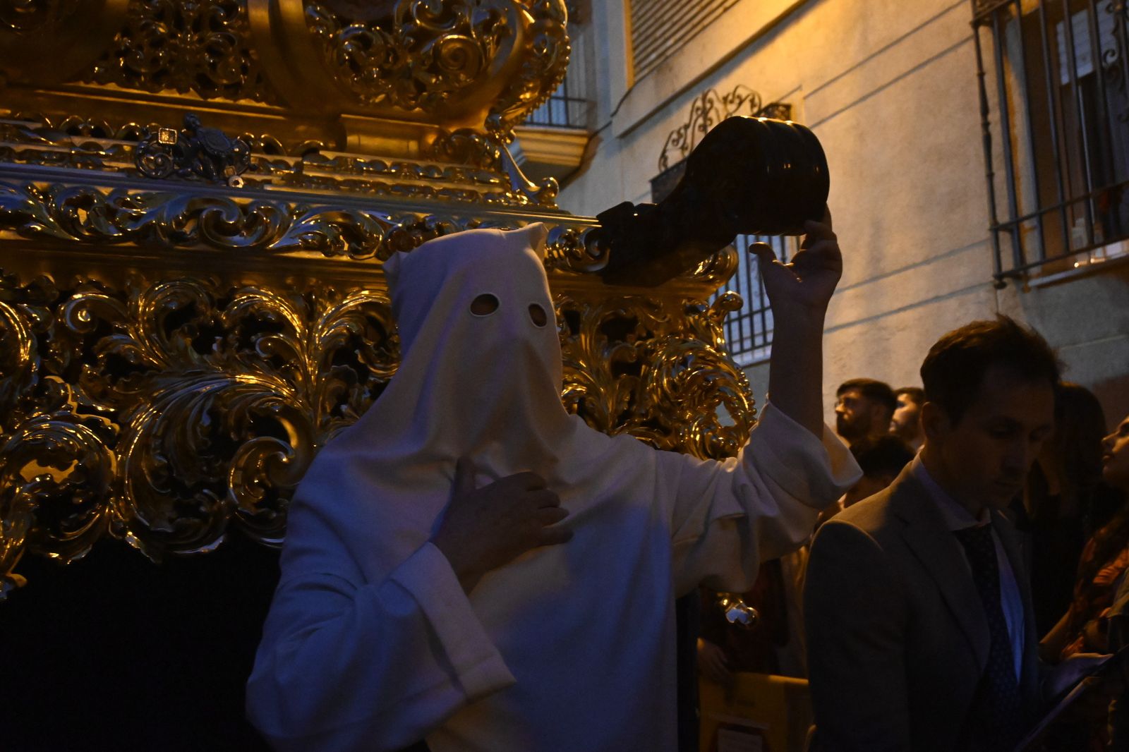 Lunes Santo: Calvario en Huelva, en imágenes