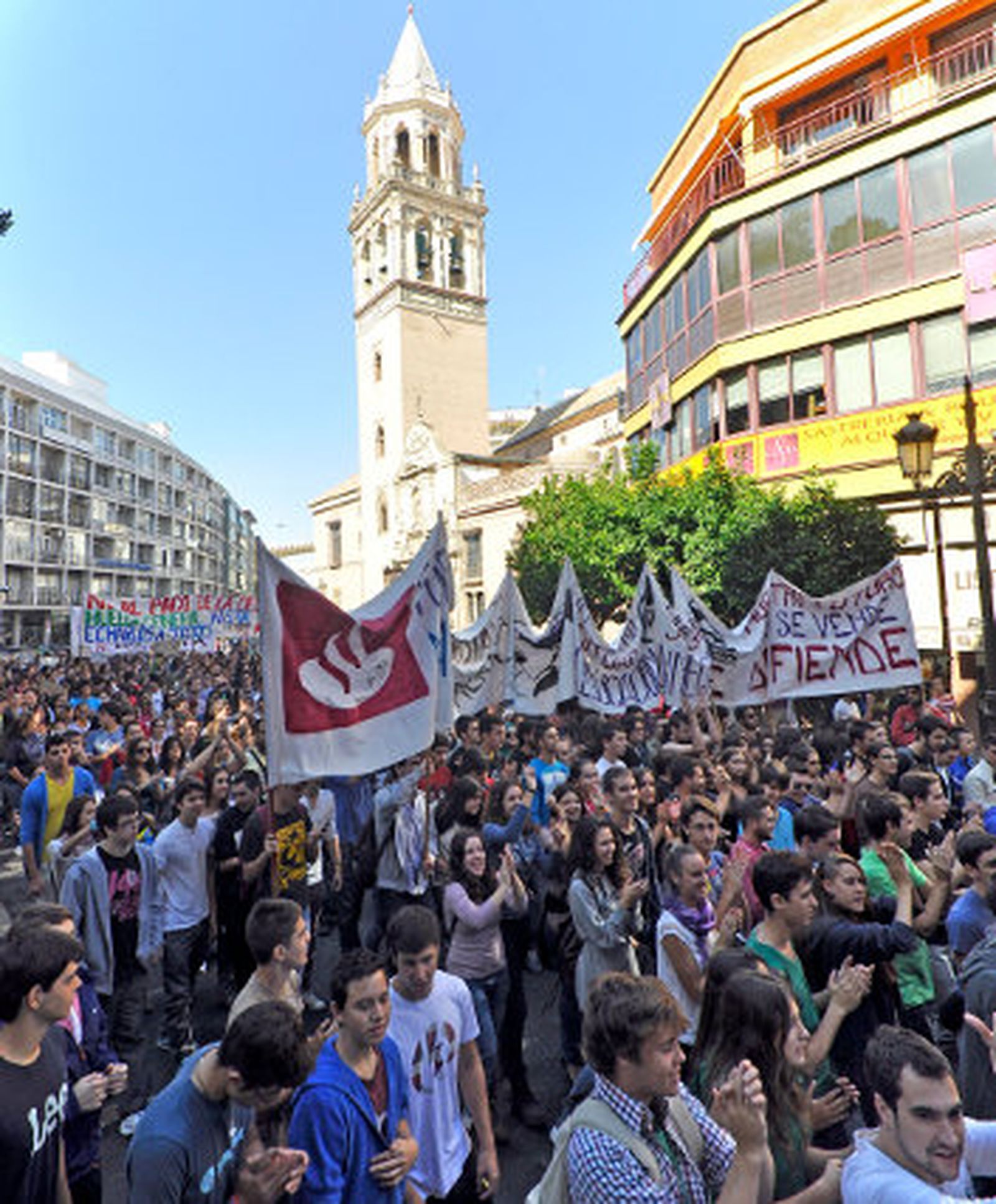 La huelga de estudiantes culmina hoy con la participación de los padres