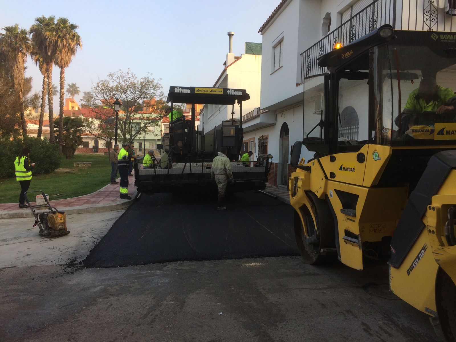 Asfaltado en Los Barrios.