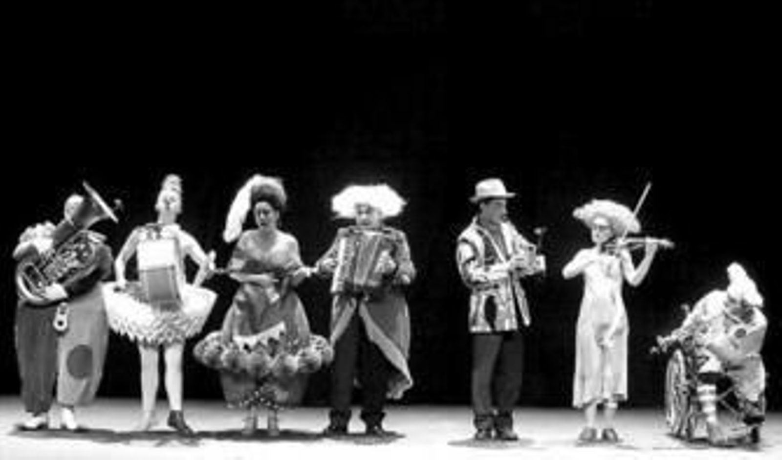 La veterana compañía catalana ha elegido el municipio mijeño como punto de partida de su gira.