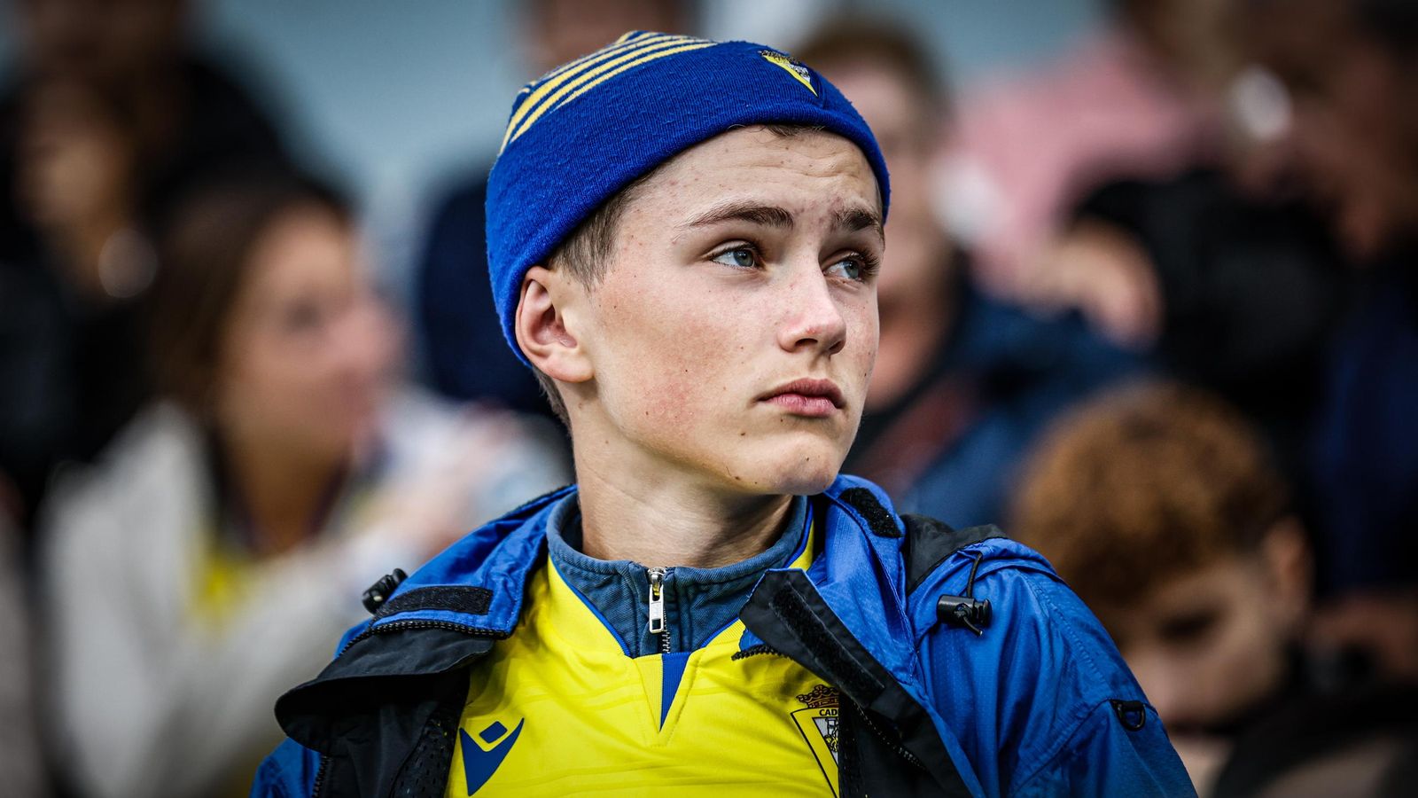 Búscate entre las imágenes del partido de futbol Cádiz CF - Málaga CF