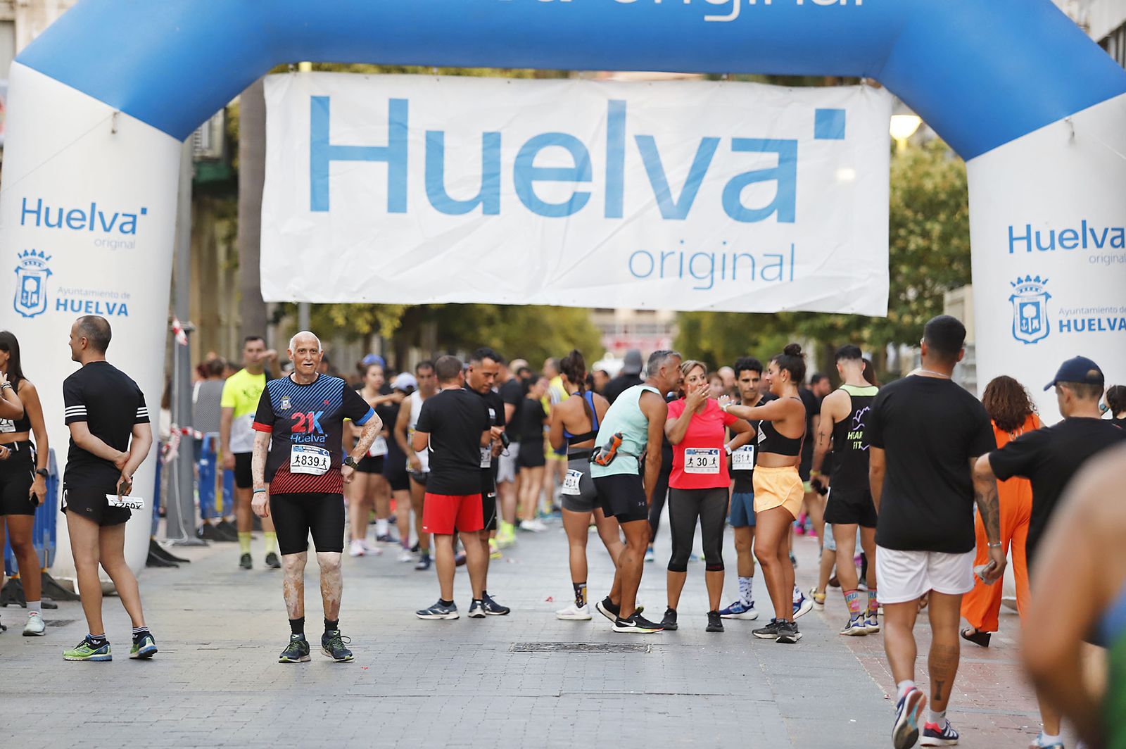 Imágenes de la Carrera Nocturna de Huelva