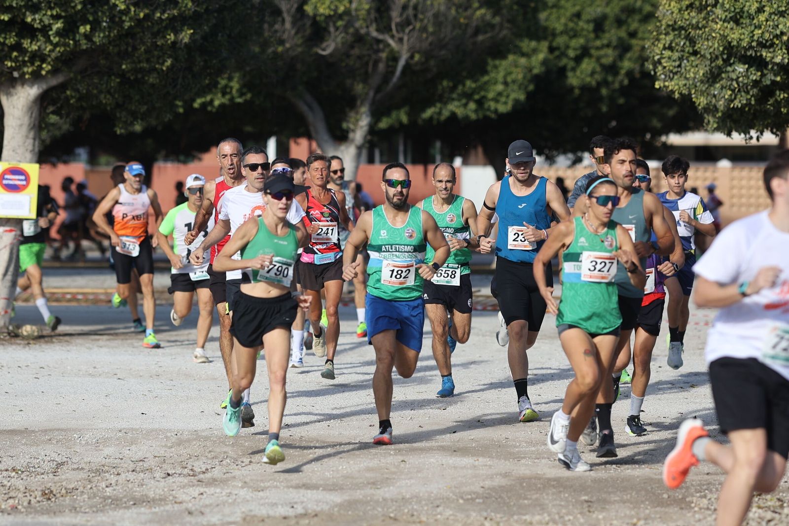 Las fotos de la Carrera Solidaria No Más Suicidios en Torremolinos