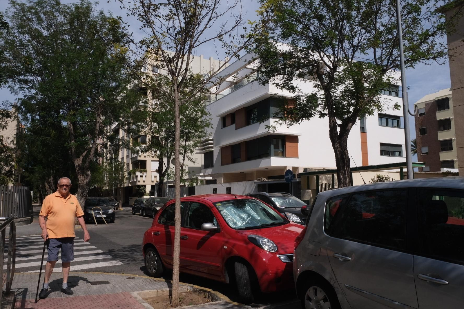 Imagen de una calle de Bahía Blanca, en Cádiz. Imagen de una calle de Bahía Blanca, en Cádiz.