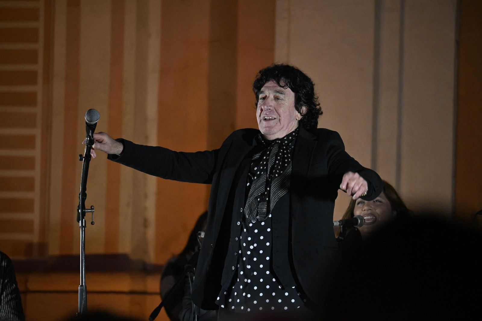 Imágenes de la zambomba en la Plaza de La Merced