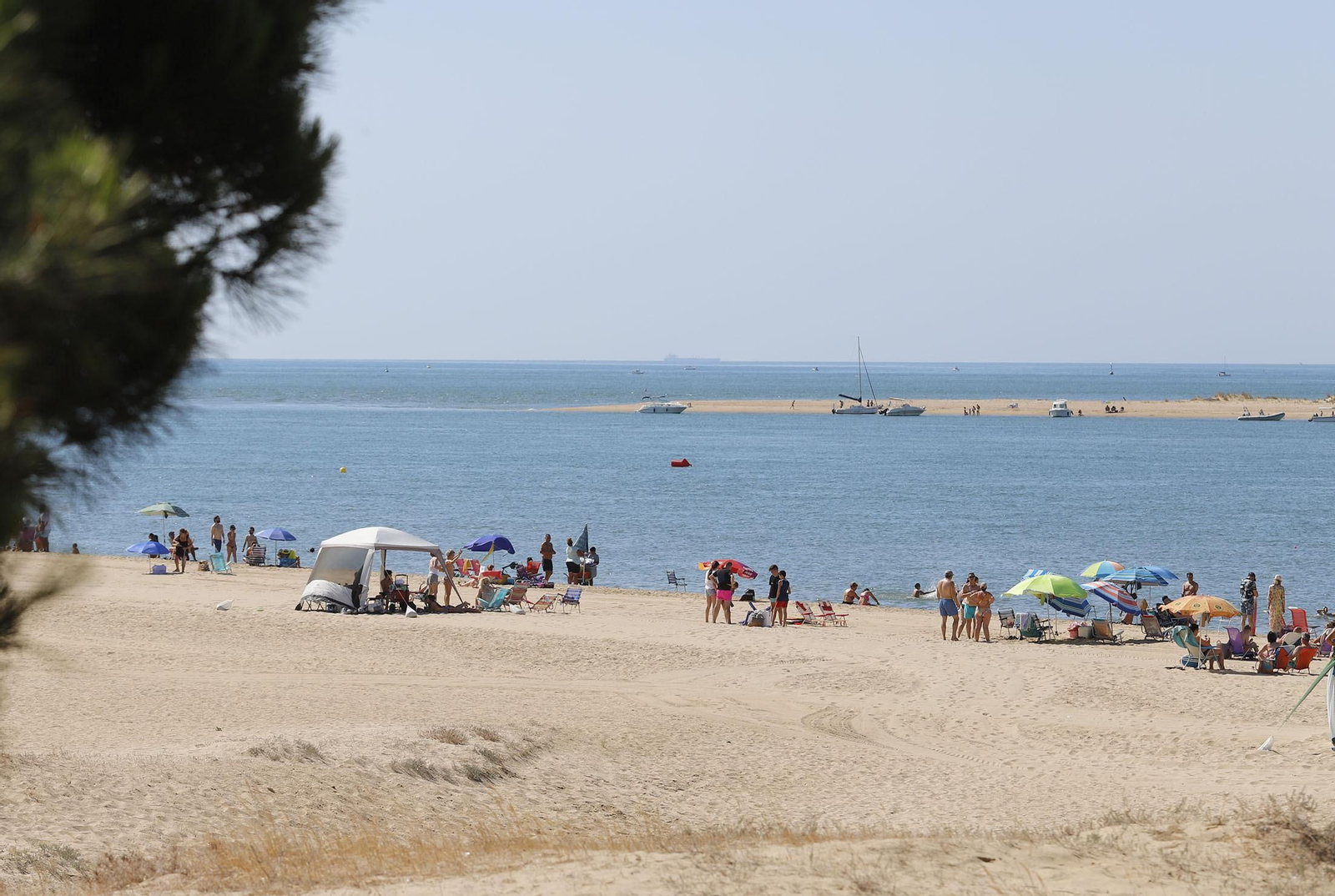 Imágenes de la jornada de playa en el Nuevo Portil