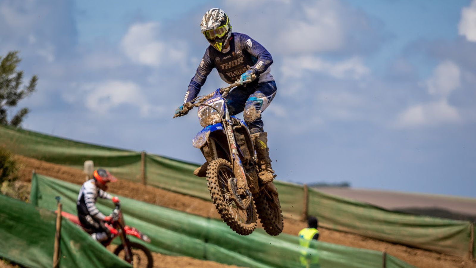 Aparicio hizo una mala cronometrada y, tras ella, inició una remontada en la primera manga. Sin embargo, problemas mecánicos le impidieron terminar la segunda.