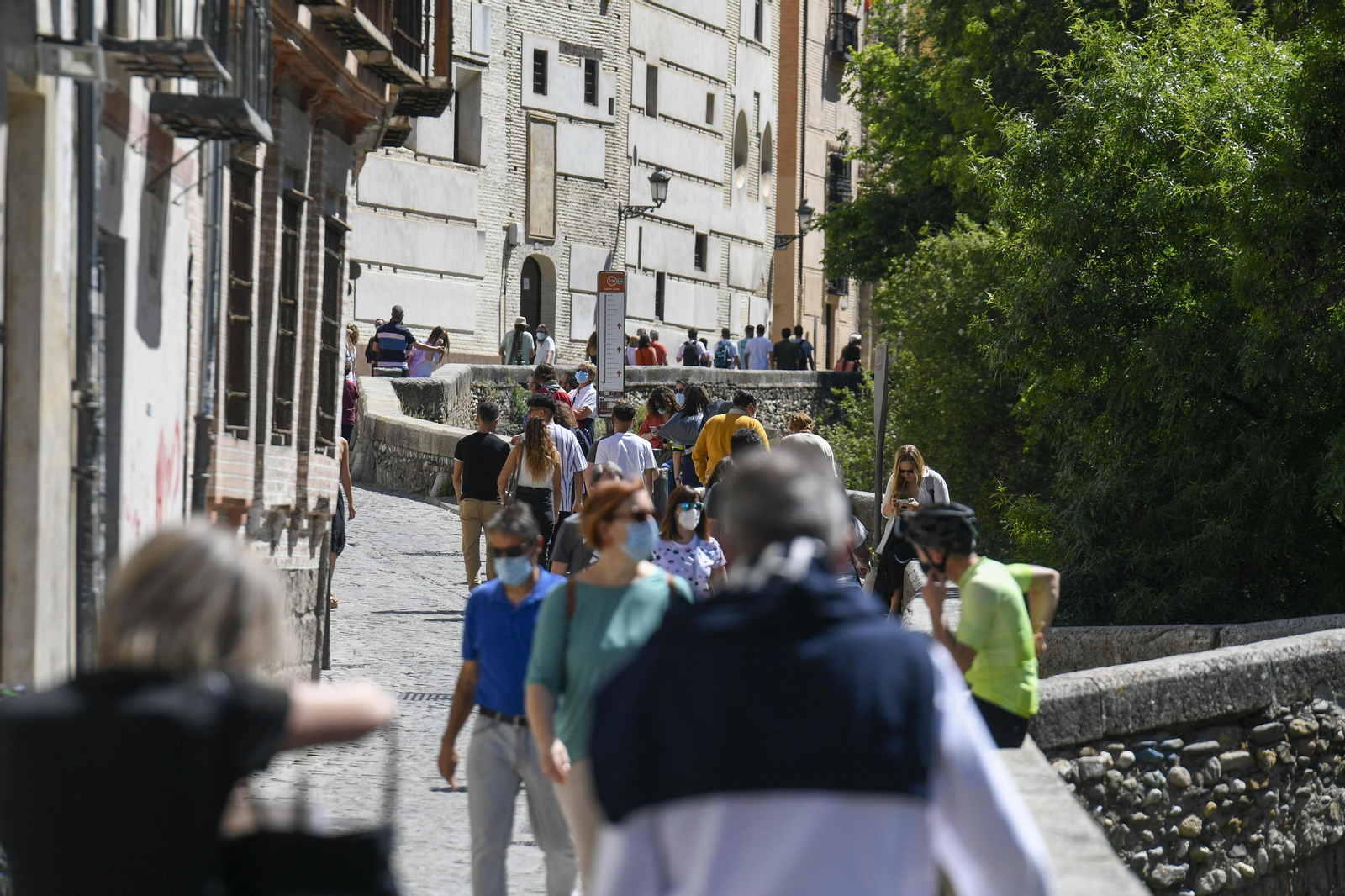 Fotos: ambiente de Granada en sus calles este sábado