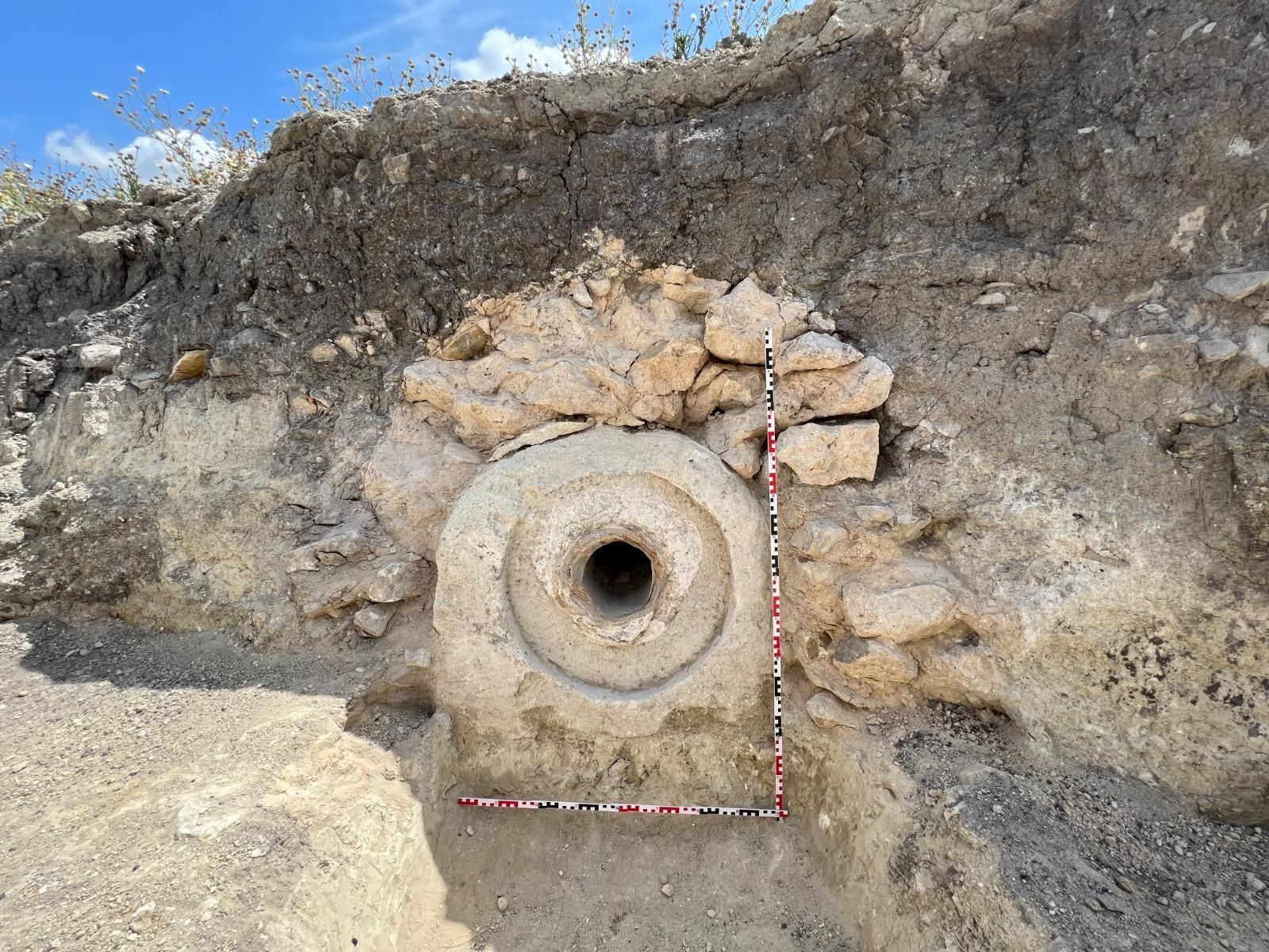 Trabajos arqueológicos en el tramo del acueducto Tempul-Cádiz hallado en Jerez