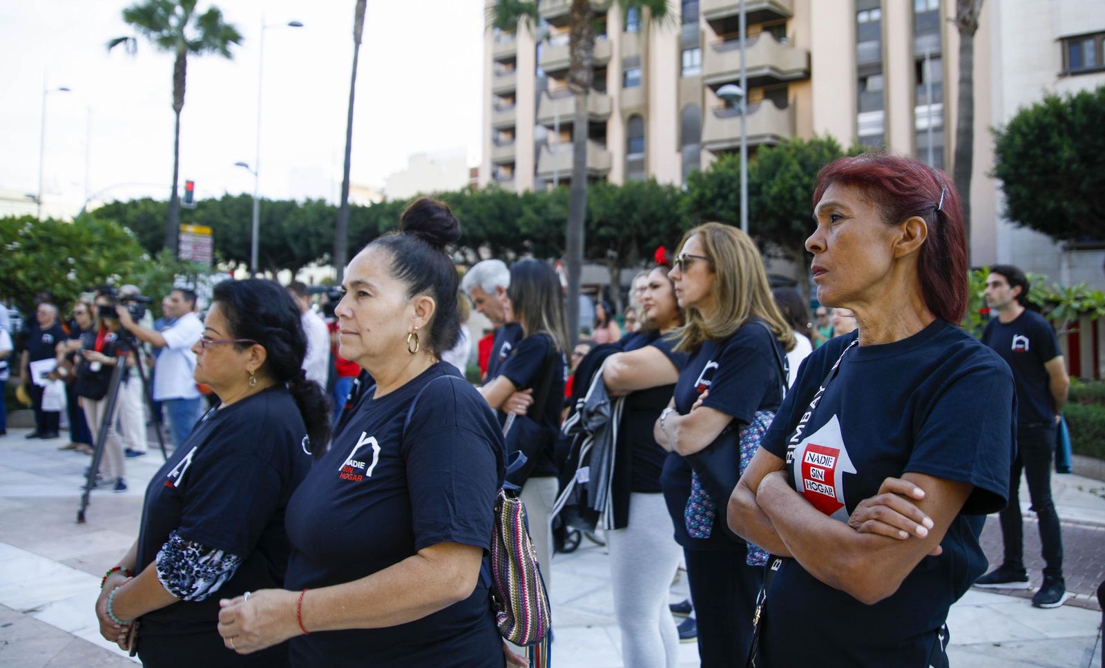 Imágenes de la campaña "Camino de Santiago" para celebrar el día de las personas sin hogar en Almería