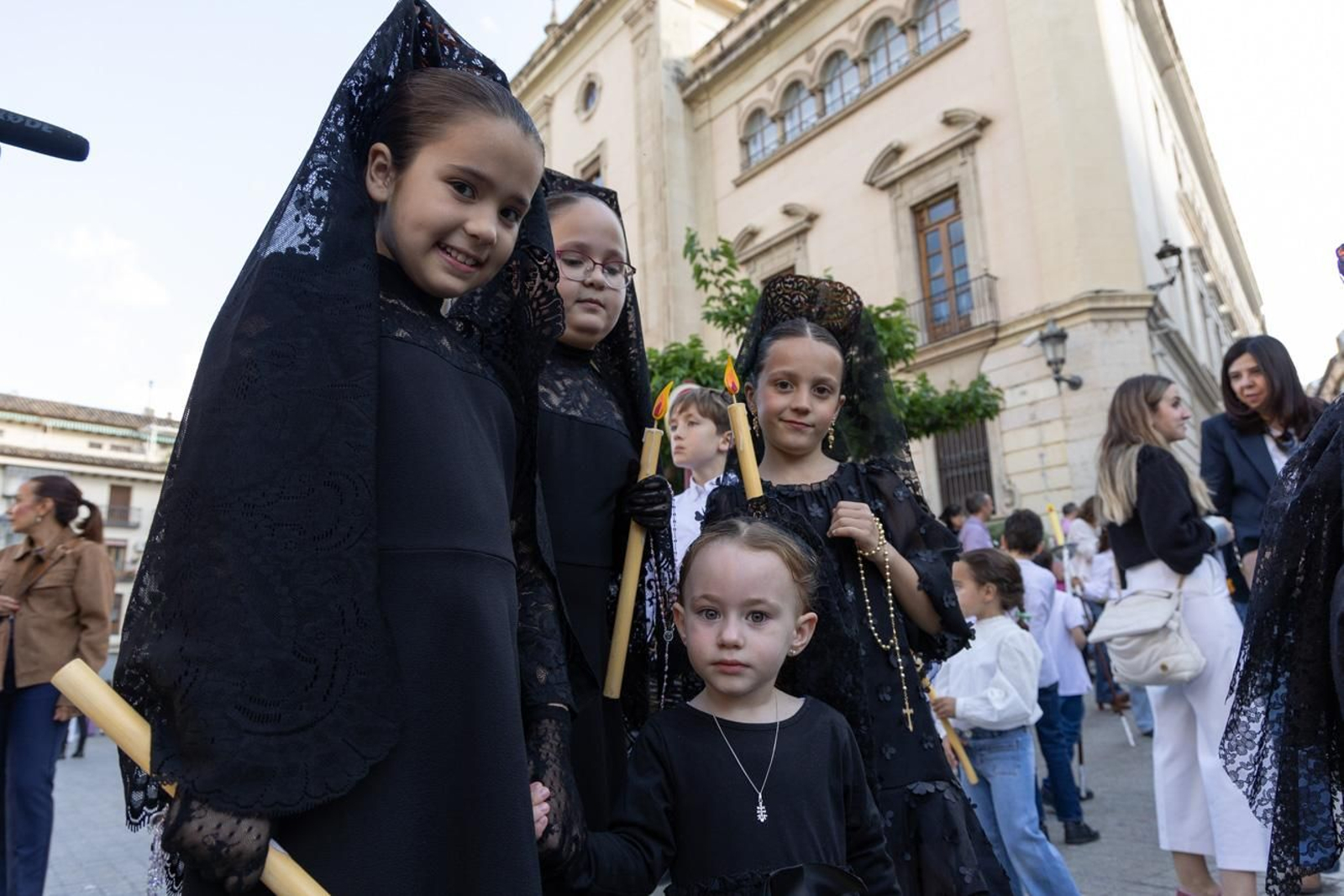 Procesiones infantiles y cruces del 2 de mayo