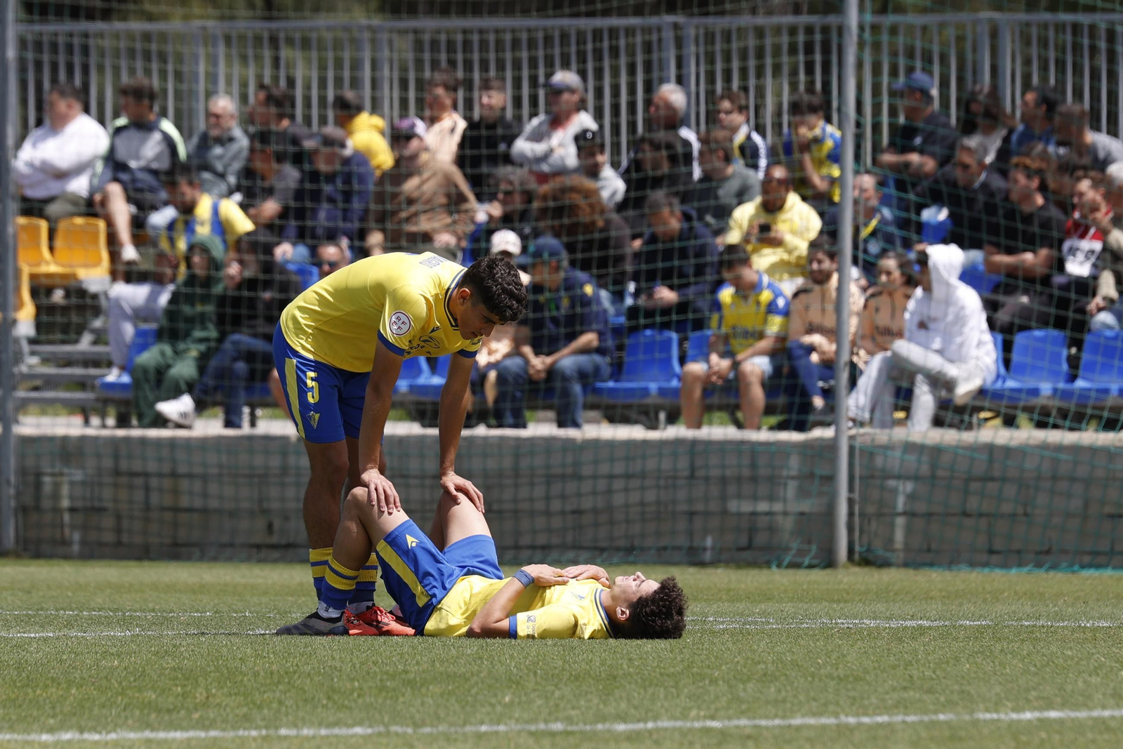Las imágenes del partido entre el Cádiz Mirandilla y el San Fernando
