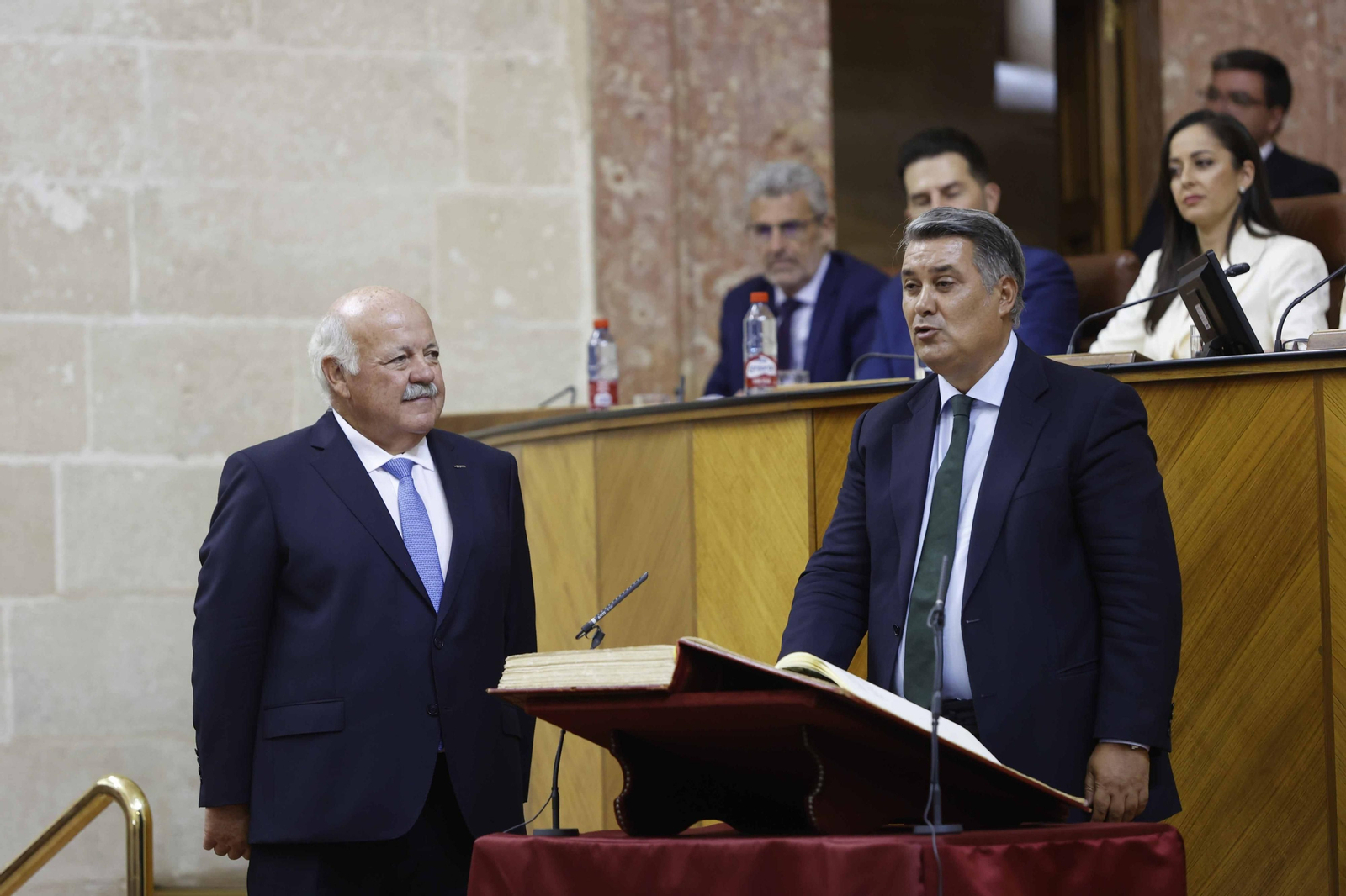 La constitución del Parlamento andaluz, todas las imágenes