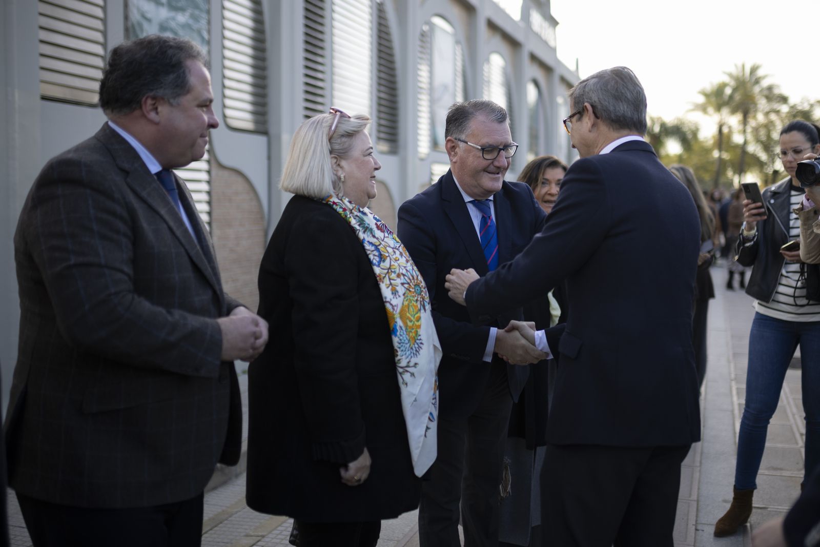 Imágenes del desayuno-coloquio con Jorge Paradela en el Foro Joly Andalucía celebrado en Huelva