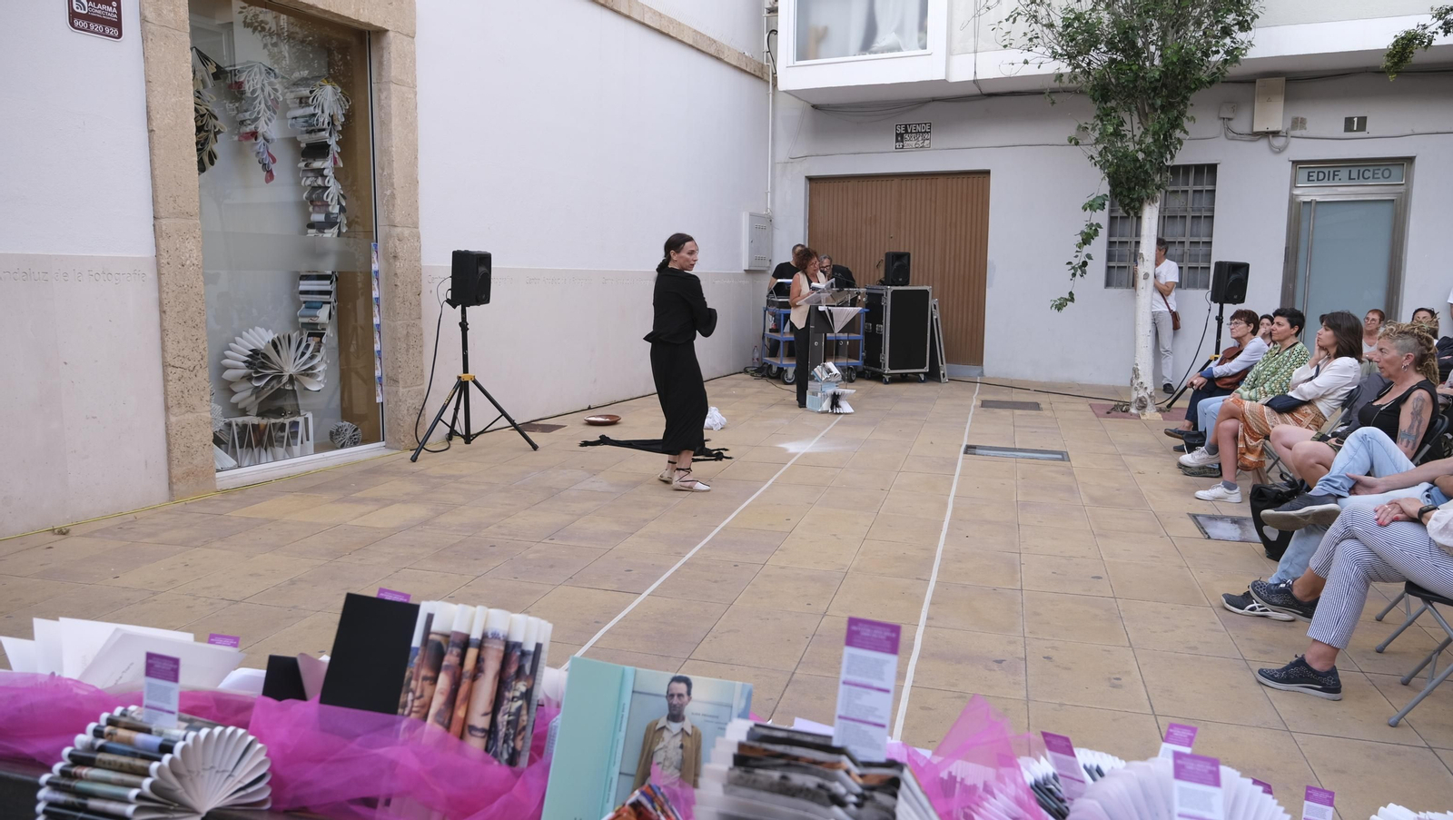 Imágenes de la Noche en Blanco, en Almería