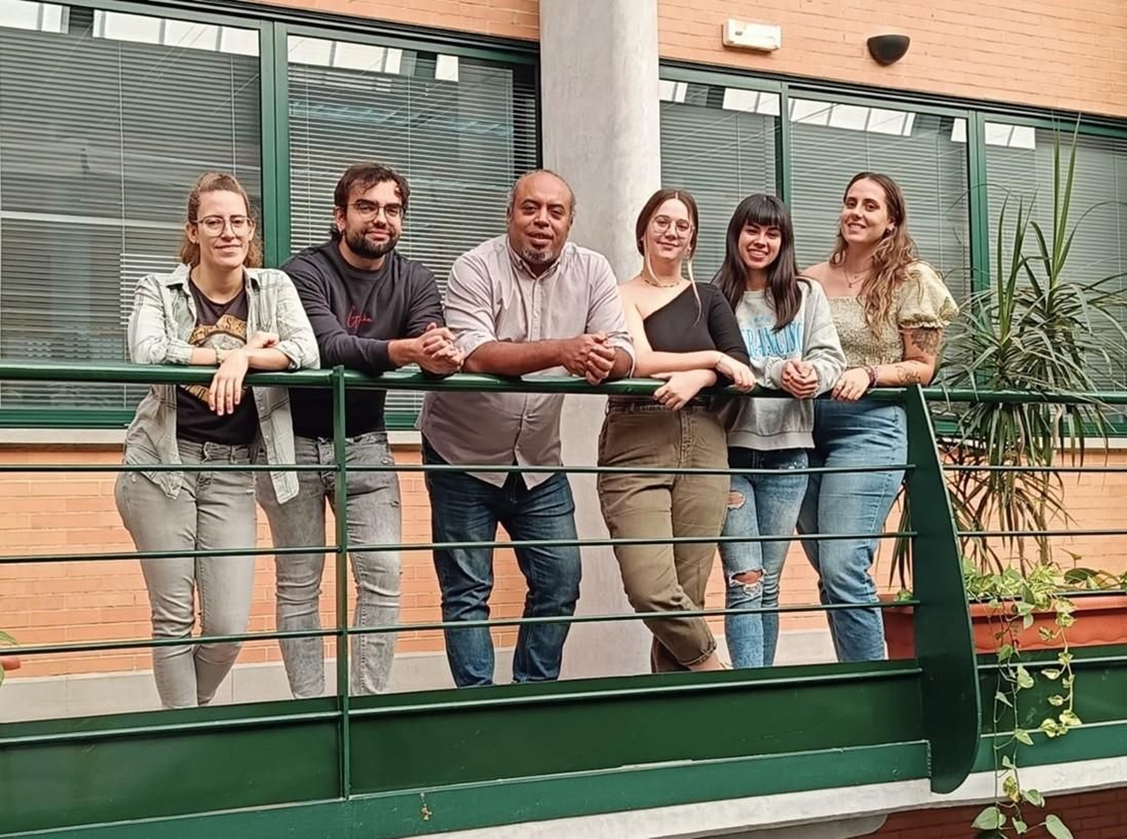 El equipo de investigación liderado por el investigador Younes Smani.
